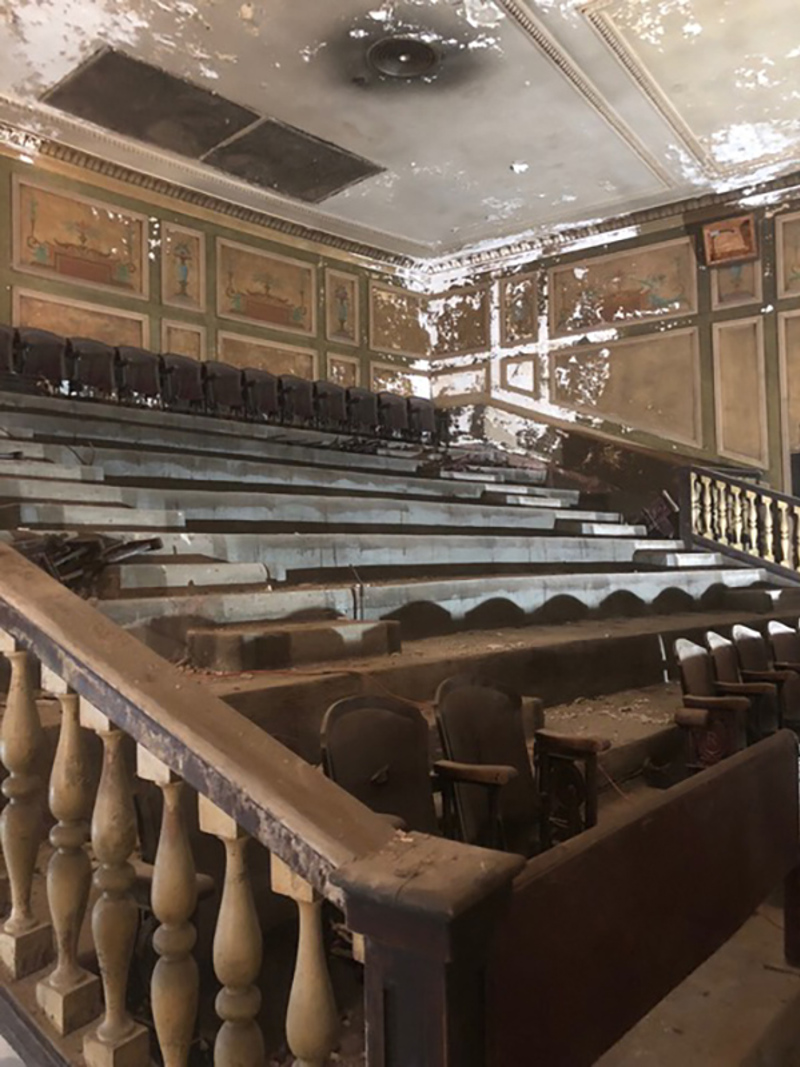 Robins Theatre, Warren, OH - Auditorium Seating Refurbishing